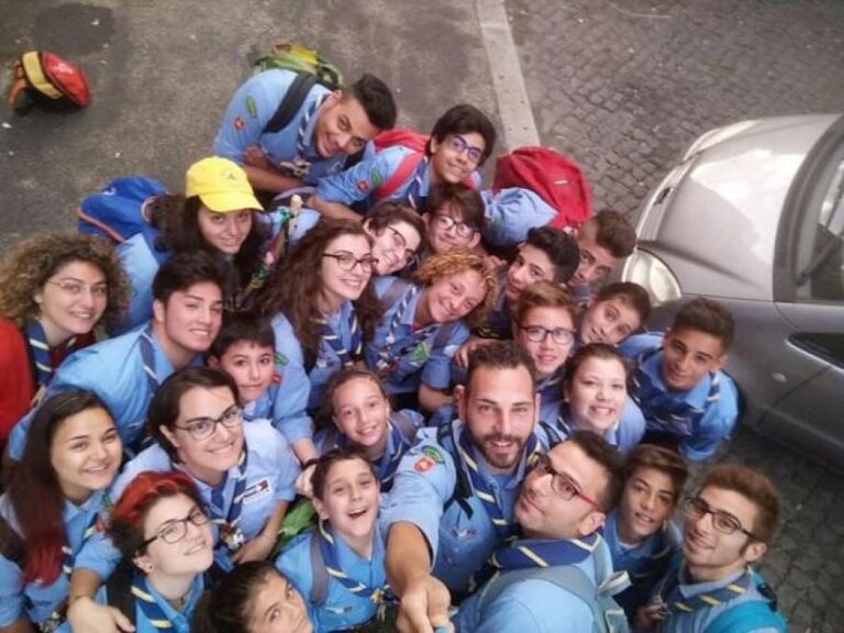 Il gruppo scout Agesci a Roma in udienza dal papa