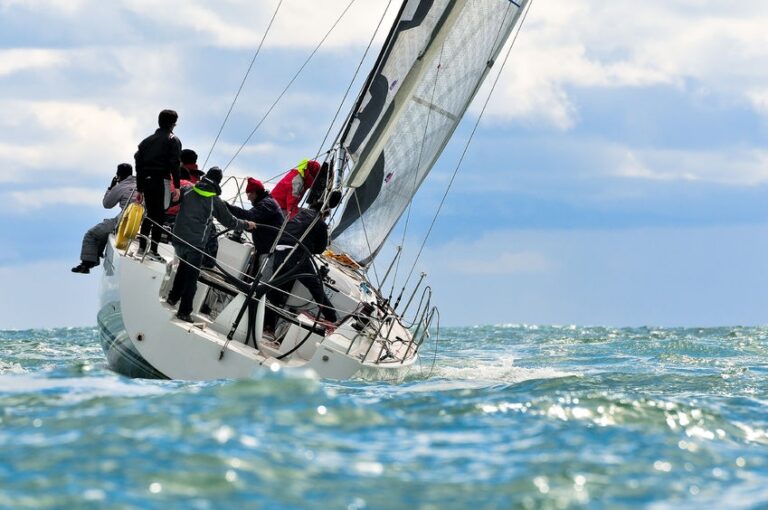 Vela. Al via il Campionato Nazionale del Basso Tirreno-Ionio. In testa “Squalo Bianco”