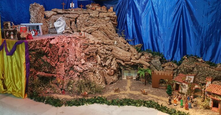 Originale Presepe Pasquale nella Parrocchia Sant’Antonio di Termini Imerese. Visitabile fino alla Domenica di Pentecoste