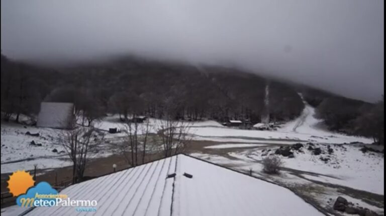 Madonie: arrivano i primi fiocchi di neve a Piano Battaglia, inverno alle porte