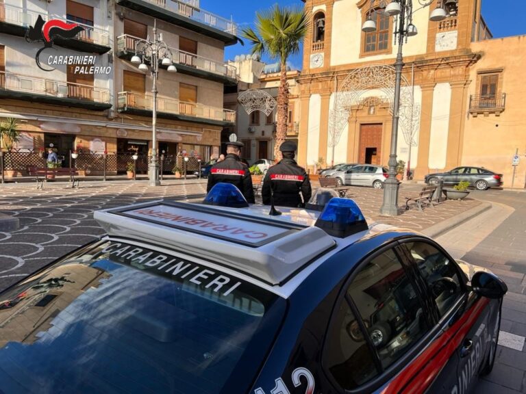 In due in contromano sullo scooter, tentano di sfuggire ai Carabinieri ma vengono presi. Tribunale di Termini Imerese convalida arresto