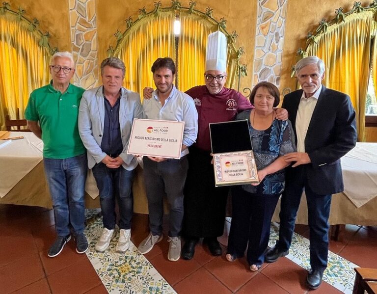 Alia, a Villa Dafne assegnato il premio come miglior Agriturismo della Sicilia del 2024