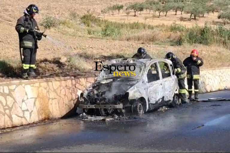 Sciara: auto in fiamme sulla SP21, illesi conducenti e passeggeri
