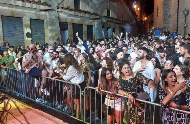 Notte bianca a Gangi: musica, spettacoli e tanto divertimento