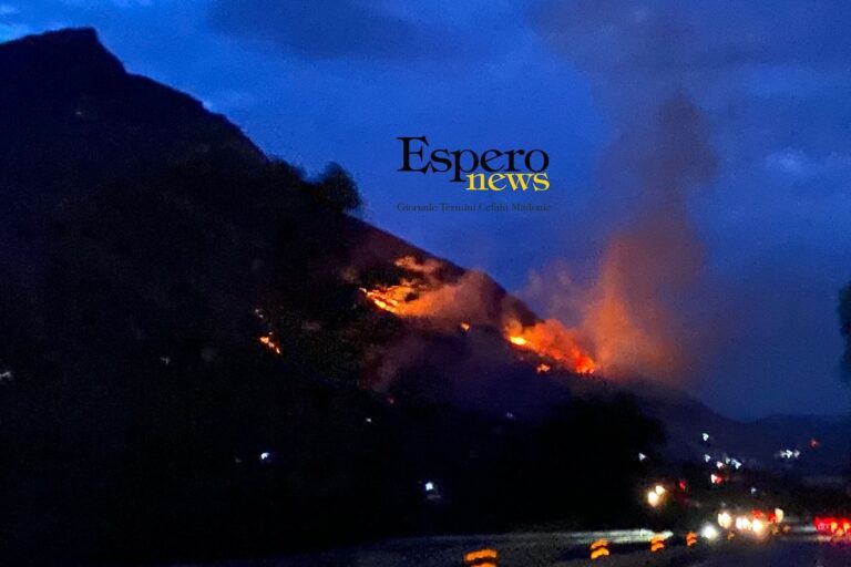 Termini Imerese, vasto incendio in Contrada Cortevecchia: bloccata la statale 113