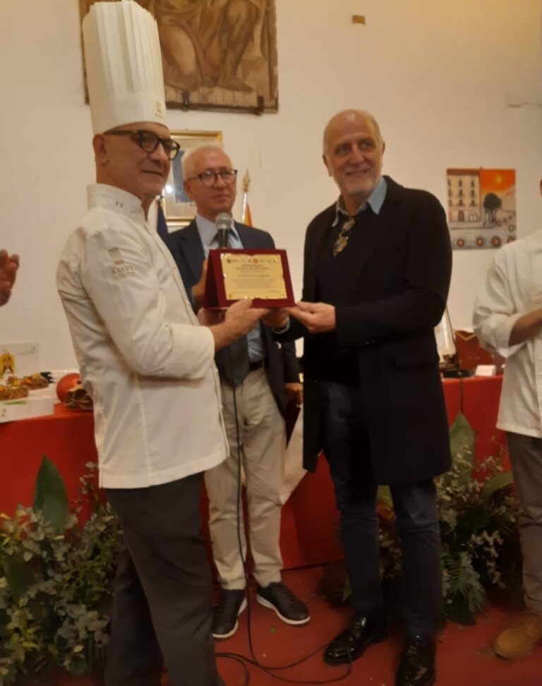 A Salvatore Cappello, decano della pasticceria siciliana, un riconoscimento alla carriera dalla “Nave dei Libri 2024”