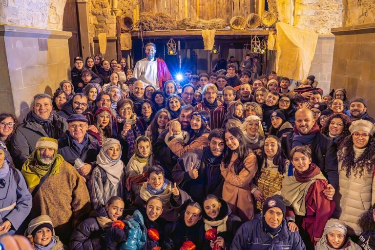 Gangi, migliaia i visitatori per il presepe vivente: anche il Presidente della Regione Schifani